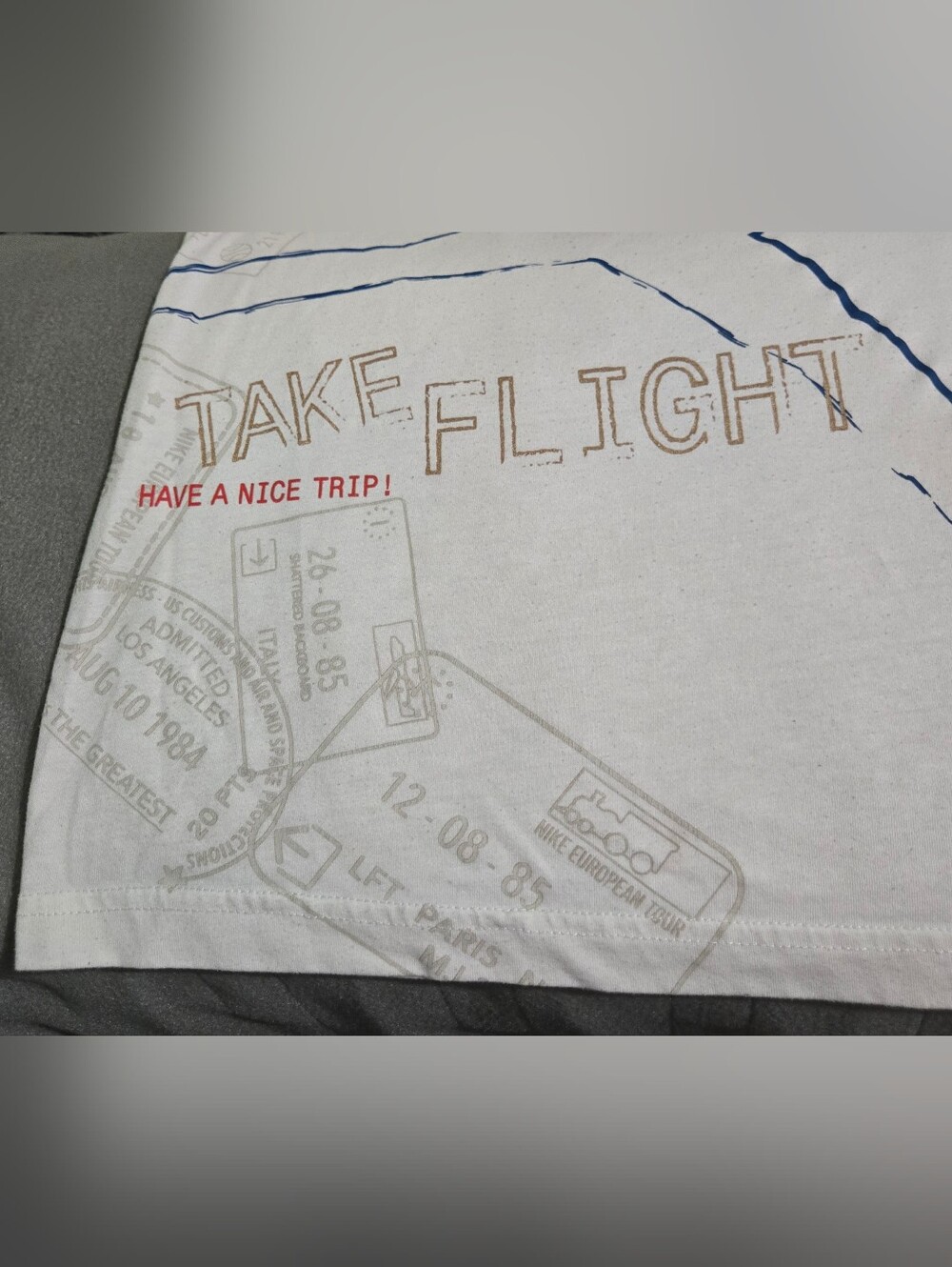 Jordan Take Flight Graphic T-Shirt White Travel Stamp Print Boys Medium - Picture 2 of 6